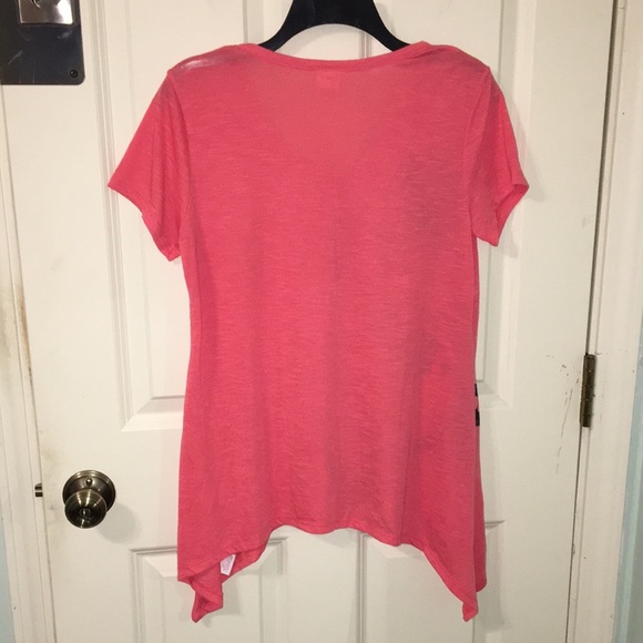 FREE WITH ANY PURCHASE Coral Shark Bite Graphic Butterfly T Shirt M - Picture 6 of 11